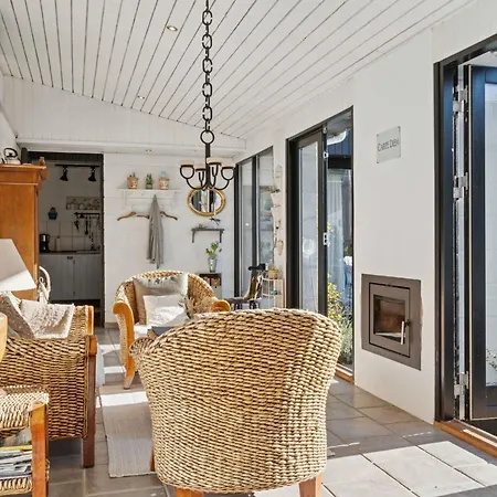 Дом отдыха With Pool Terraces Near