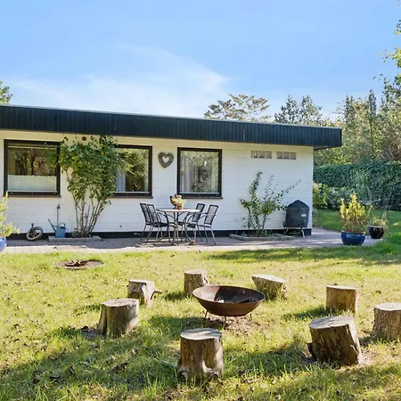 Дом отдыха With Pool Terraces Near