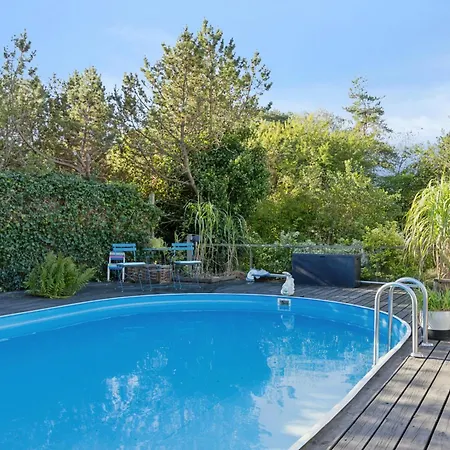 Feriehus With Pool Terraces Near